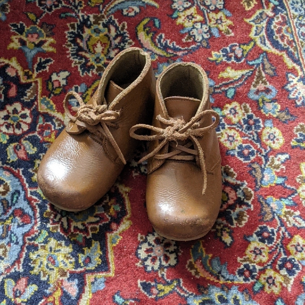Adelisa and Co Ticupante Brown Leather Handmade Shoes - Picture 2 of 9